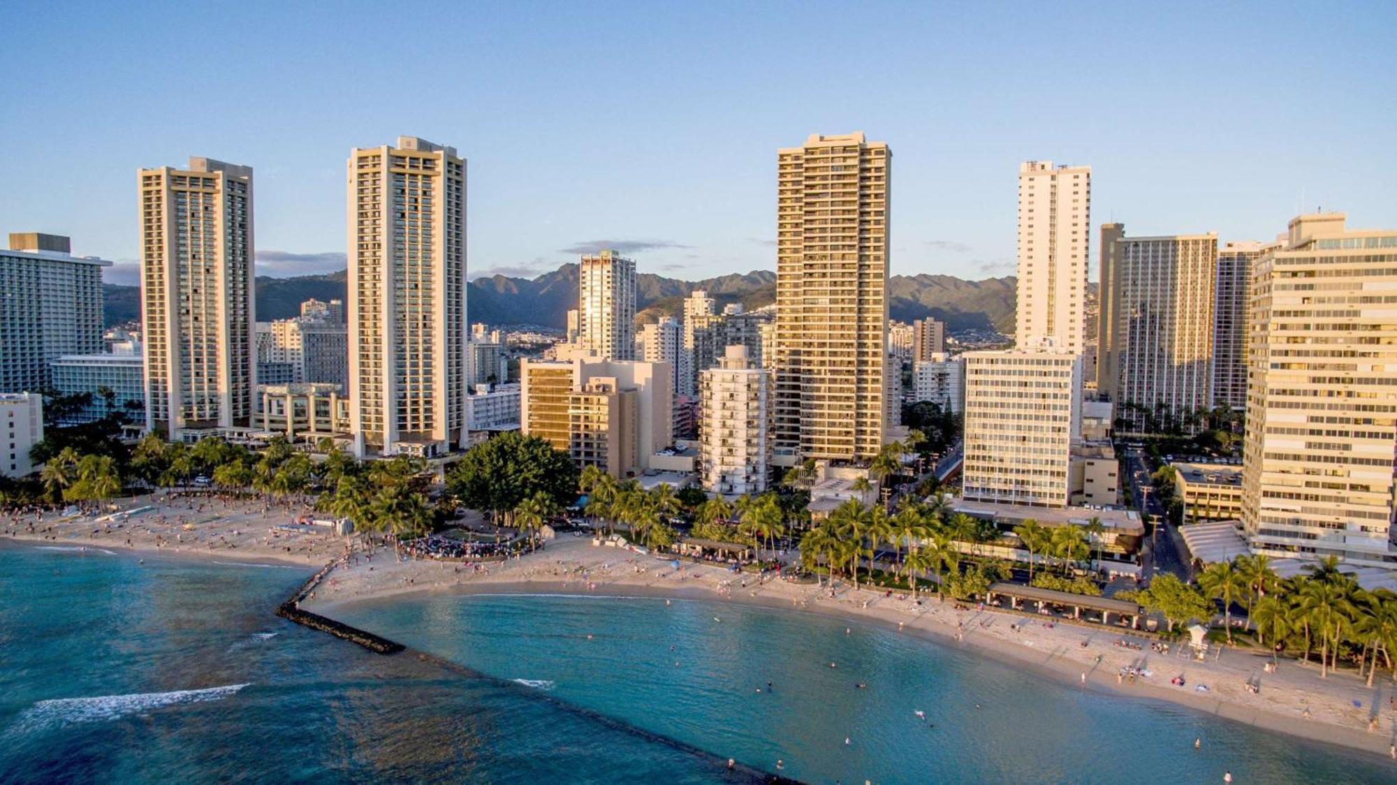 Aston Waikiki Beach Tower Гонолулу Екстер'єр фото Waikiki skyline